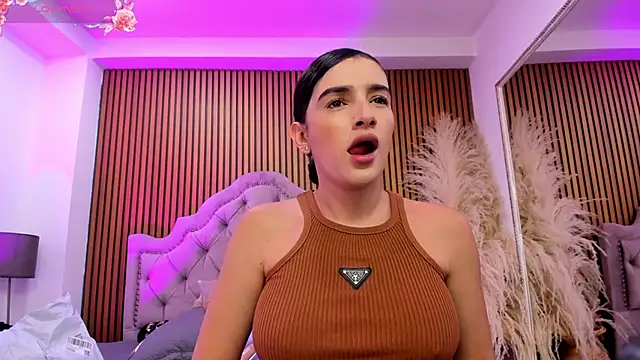 Snapshot of Violett_hott_ chatting on 03-03-26, 12:23 Violett hott online show from 03-03-26, 12:23