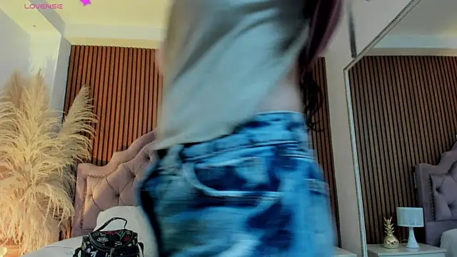 Violett hott  online show from 03-24-26, 12:38