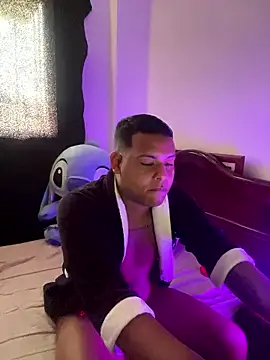 Snapshot of BoyAlexx16 chatting on 01-11-26, 04:58 BoyAlexx16 online show from 01-11-26, 04:58