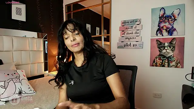 Snapshot of gaby_jazmin chatting on 02-19-26, 07:11 gaby jazmin online show from 02-19-26, 07:11