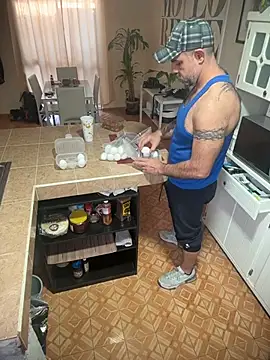 wolfbucker online show from 03-19-26, 01:44