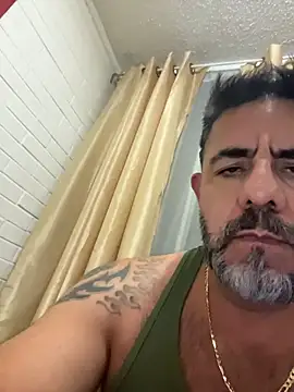 wolfbucker online show from 01-08-26, 05:02