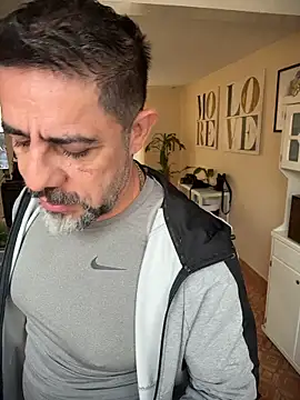 wolfbucker online show from 03-18-26, 02:19