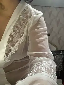 Snapshot of NaaRo-1 chatting on 02-24-26, 09:37 NaaRo-1 online show from 02-24-26, 09:37