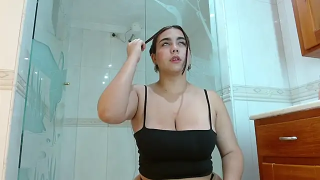 Snapshot of Collins_luna chatting on 02-05-26, 11:39 Collins luna online show from 02-05-26, 11:39