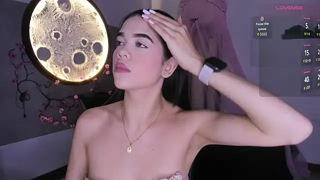 Luna  02 online show from 03-06-26, 11:38