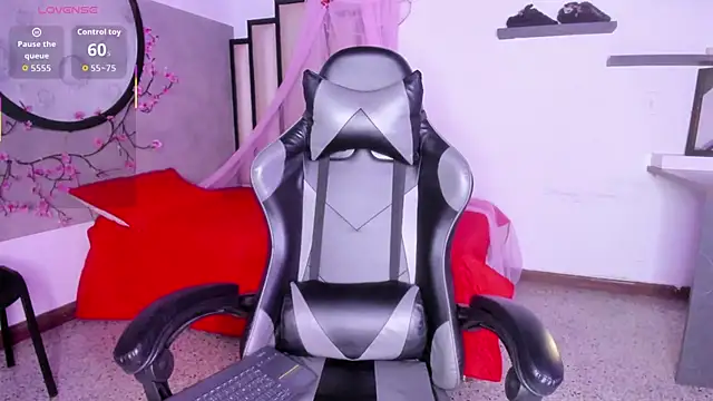 Luna  02 online show from 03-20-26, 11:44