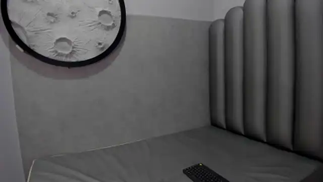 Luna  02 online show from 02-23-26, 11:55