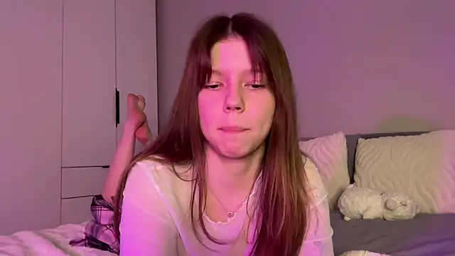 karalinhks online show from 03-06-26, 06:14