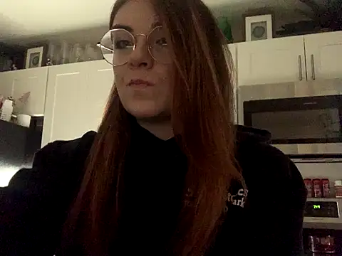 Snapshot of Intothewoodswego chatting on 01-08-26, 12:49 Intothewoodswego online show from 01-08-26, 12:49