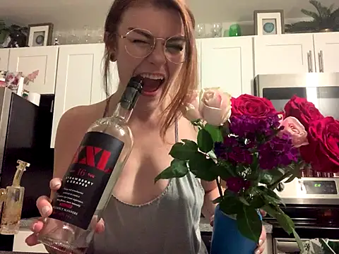 Snapshot of Intothewoodswego chatting on 01-09-26, 01:12 Intothewoodswego online show from 01-09-26, 01:12