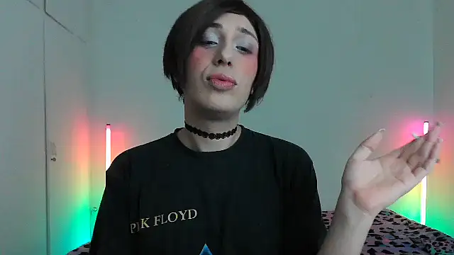 HoneyValentine online show from 02-15-26, 11:25