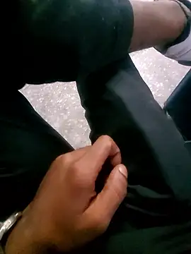 Snapshot of rohit16770 chatting on 01-15-26, 05:49 rohit16770 online show from 01-15-26, 05:49