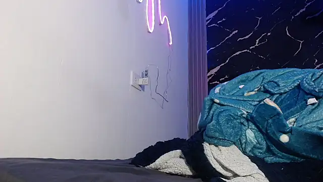 jamescurly00 online show from 02-13-26, 07:52