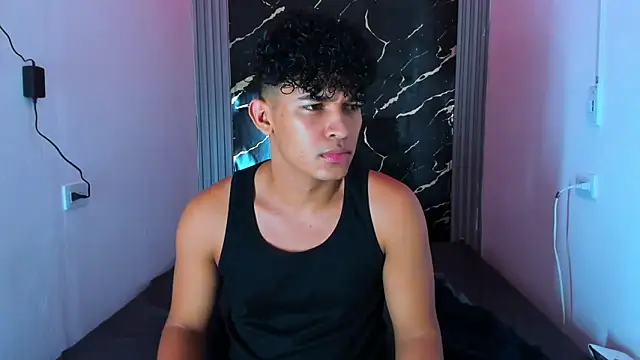 jamescurly00 online show from 02-05-26, 08:54