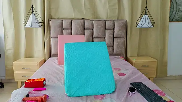 scarlettjohnson  online show from 03-19-26, 01:11