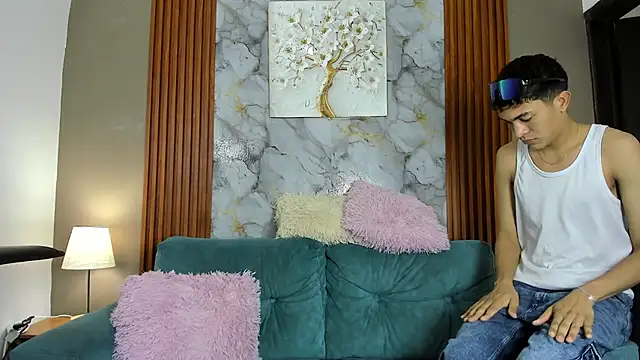 AVENGER BOYS2026 online show from 03-15-26, 01:18