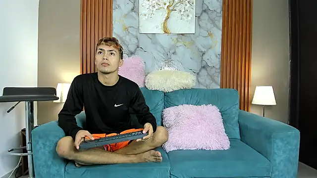 AVENGER BOYS2026 online show from 02-25-26, 07:36