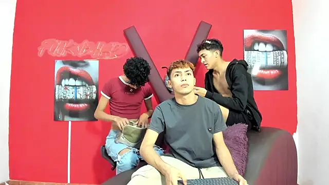 AVENGER BOYS2026 online show from 04-11-26, 07:16