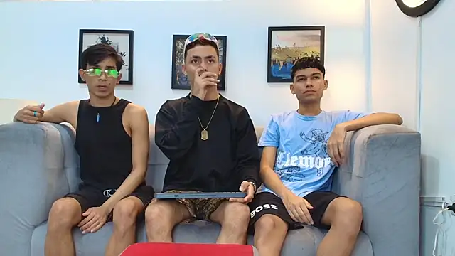 AVENGER BOYS2026 online show from 02-04-26, 01:22