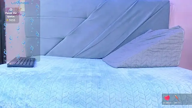 studentdeivy  online show from 02-20-26, 02:30