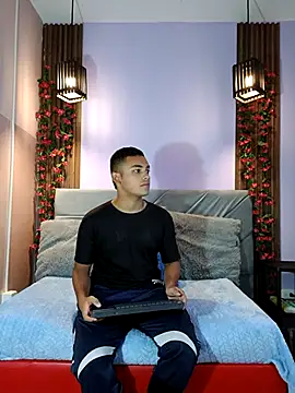 studentdeivy  online show from 01-08-26, 10:43