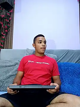 studentdeivy  online show from 01-10-26, 10:32