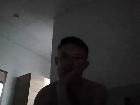 Snapshot of Andreas2335 chatting on 06-13-26, 07:34 Andreas2335 online show from 06-13-26, 07:34