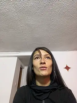 Michelle ec online show from 05-11-26, 03:51