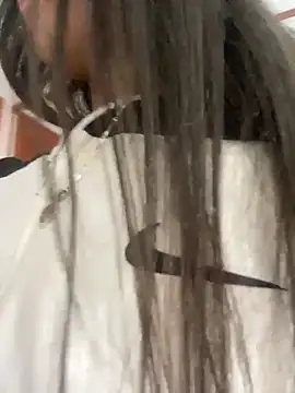 Michelle ec online show from 03-09-26, 07:17