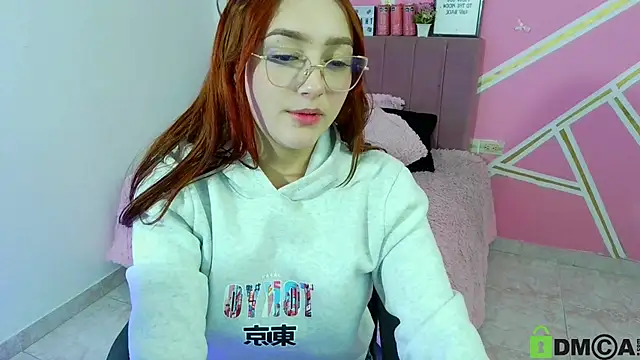 Snapshot of Natasha_Romanof18 chatting on 02-20-26, 06:26 Natasha Romanof18 online show from 02-20-26, 06:26