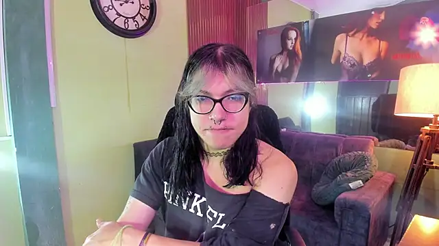Snapshot of lilith_ayanami chatting on 05-27-26, 12:12 lilith ayanami online show from 05-27-26, 12:12