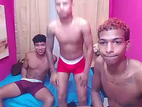 hugecock black online show from 01-12-26, 07:09