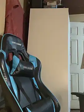 ParejaSutra69 online show from 04-05-26, 11:00