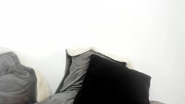 Sarah sumemers online show from 03-25-26, 09:14