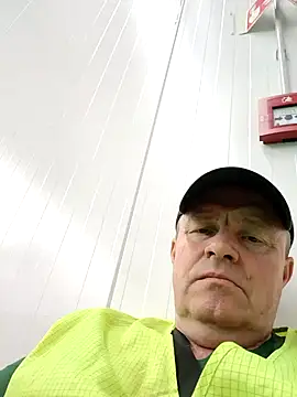 Snapshot of kanos71 chatting on 05-15-26, 05:38 kanos71 online show from 05-15-26, 05:38