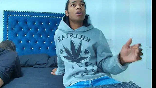 Cristal and luke online show from 02-07-26, 03:47