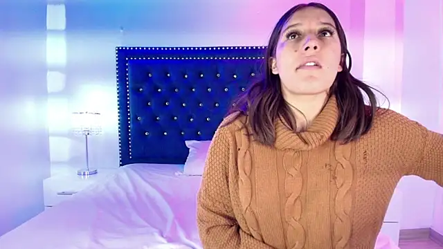 Cristal and luke online show from 04-14-26, 03:33