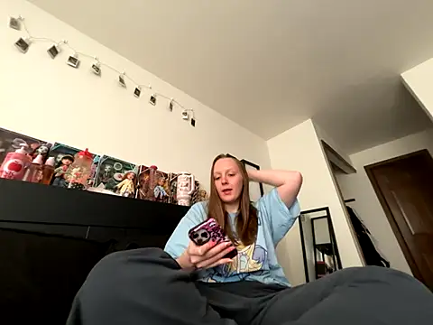 Snapshot of prettygirltracy_12 chatting on 01-07-26, 06:24 prettygirltracy 12 online show from 01-07-26, 06:24