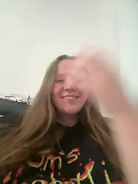 Snapshot of prettygirltracy_12 chatting on 01-09-26, 05:09 prettygirltracy 12 online show from 01-09-26, 05:09