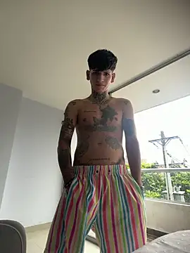 Snapshot of Sam_33_sexy_27 chatting on 02-17-26, 07:22 Sam 33 sexy 27 online show from 02-17-26, 07:22