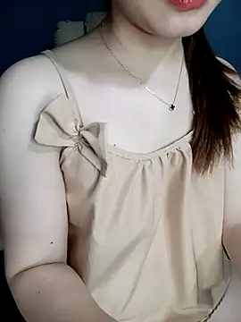 ChanChanLy online show from 02-18-26, 04:32