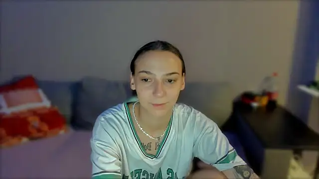 AnnaMized online show from 01-10-26, 04:52