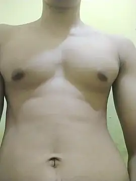 Snapshot of desiBig_dick chatting on 04-22-26, 05:14 desiBig dick online show from 04-22-26, 05:14