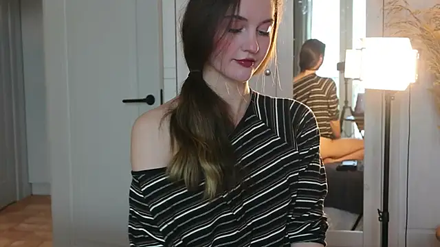 Lilyblush online show from 01-10-26, 06:31