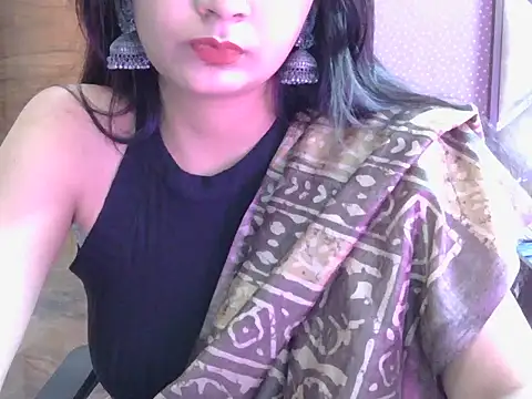 Snapshot of sweet_riyaaa chatting on 06-18-26, 04:33 sweet riyaaa online show from 06-18-26, 04:33