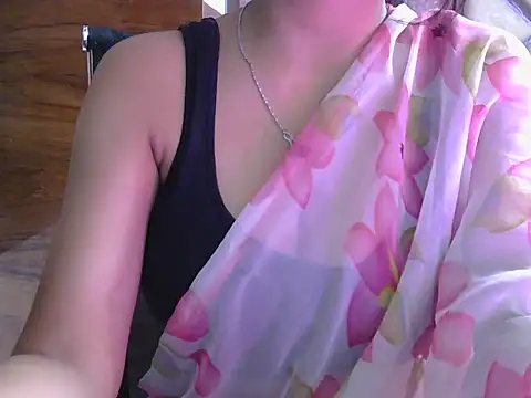 Snapshot of sweet_riyaaa chatting on 07-22-26, 03:41 sweet riyaaa online show from 07-22-26, 03:41