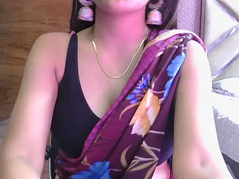 Snapshot of sweet_riyaaa chatting on 08-02-26, 01:48 sweet riyaaa online show from 08-02-26, 01:48