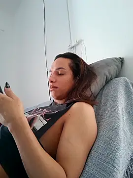 Snapshot of ofjuliaa chatting on 06-07-26, 07:19 ofjuliaa online show from 06-07-26, 07:19