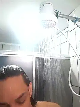 ofjuliaa online show from 01-17-26, 06:33